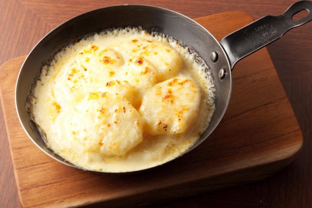 ポテトとエメンタールチーズのグラタン”ドフィノワーズ”　￥600（税込）