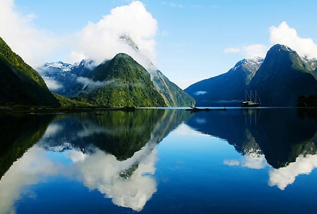 th_Milford_Sound_02