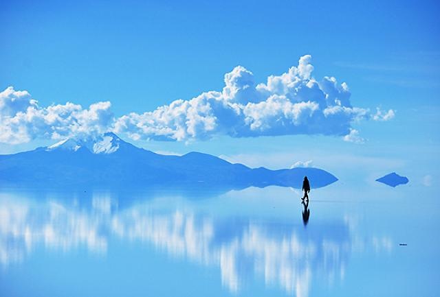 th_Salar_de_Uyuni_01