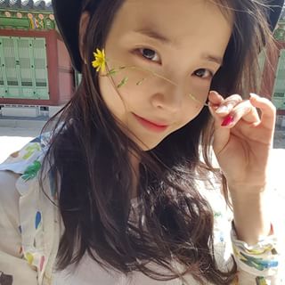 IU instagram