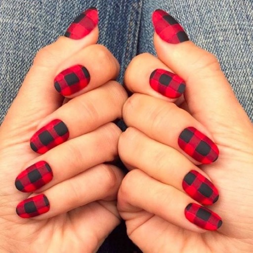 th_red_nail_04