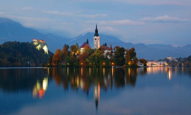 th_lake-bled-at-twilight