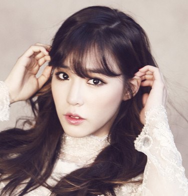 ELLE-KOREA-tiffany 03