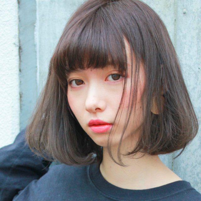 可愛くも大人っぽくも 素敵イメチェンは小顔効果抜群の ぱっつん前髪 で実現して きれいのニュース Beauty News Tokyo