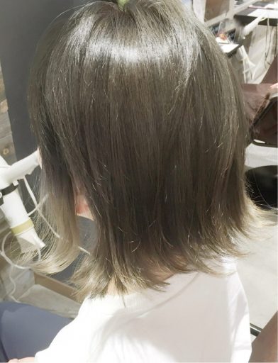 今季の旬顔 くすみカラー ヘアカラーにも取り入れてオシャレ感をグッ