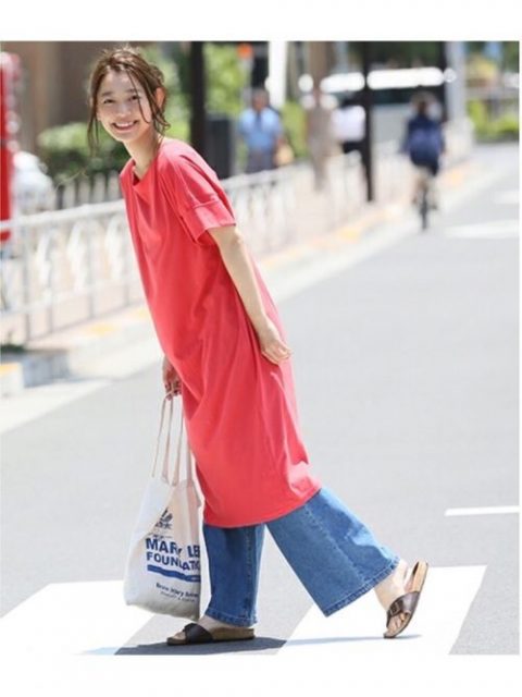 大人のリラックス感たっぷり 今夏はワンピース ワイドパンツの レイヤード で着る きれいのニュース Beauty News Tokyo