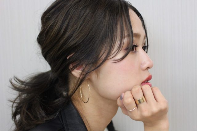 ナチュラルな大人っぽさ極まる ダークトーン のヘアカラーで18夏の主役に きれいのニュース Beauty News Tokyo ナチュラルな大人っぽさ極まる ダークトーン のヘアカラーで18夏の主役に きれいのニュース Beauty News Tokyo
