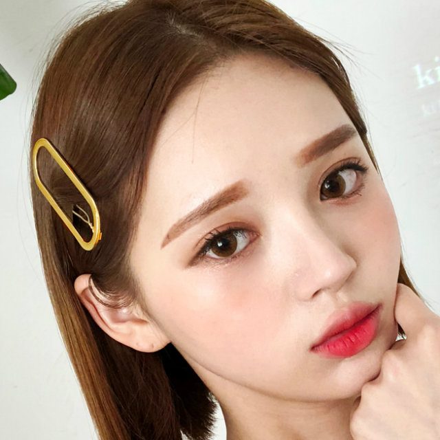 用意するのは２色のコンシーラーのみ キレイ度３割増し 美人おでこ の作り方 きれいのニュース Beauty News Tokyo