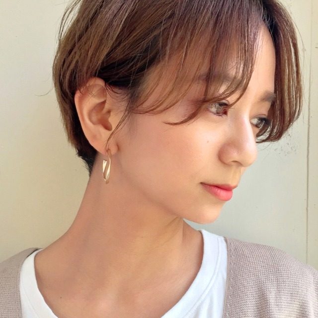 ナチュラルな透明感を演出 2019秋トレンドを見据えて選ぶ こなれヘア ナチュラルな透明感を演出 2019秋トレンドを見据えて選ぶ こなれヘア