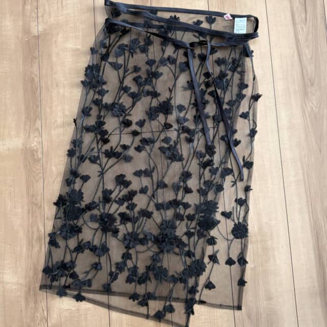 フラワーモチーフラップスカート